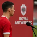 Frank Raes tijdens een analyse rond de Europe Play-Off en Antwerp