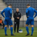Spelers van KAA Gent op het veld terwijl de ploeg met blessurezorgen kampt