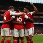 Spelers van Arsenal vieren een doelpunt in een Premier League-wedstrijd tegen Newcastle