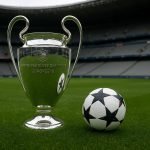 Champions League-trofee in een stadionomgeving als symbool voor Europese tv-rechten