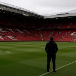 Sfeerbeeld van Old Trafford in Manchester zonder herkenbare gezichten