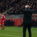 Joseph Oosting langs de zijlijn tijdens Antwerp tegen Genk in de Europe Play-Offs