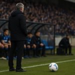 Ivan Leko langs de zijlijn bij Club Brugge tijdens een wedstrijd in het Jan Breydelstadion