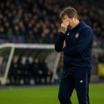 Jérémy Taravel aan de zijlijn tijdens een wedstrijd van RSC Anderlecht