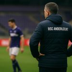 Jérémy Taravel langs de zijlijn bij Anderlecht tijdens de play-offs