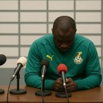 Een persmoment rond de zoektocht naar een nieuwe bondscoach van Ghana