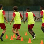 Spelers van de Belgische U17 tijdens een trainingsmoment met de Jonge Duivels