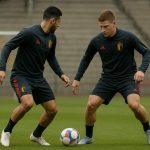 Amadou Onana en Youri Tielemans bij de Rode Duivels tijdens een training
