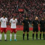 Minuut stilte in een Pools stadion na het overlijden van assistent-bondscoach Jacek Magiera