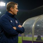 Jérémy Taravel langs de zijlijn bij RSC Anderlecht tijdens een wedstrijdmoment