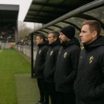 Beeld van de bankzone bij Lierse SK tijdens een wedstrijd in de Challenger Pro League