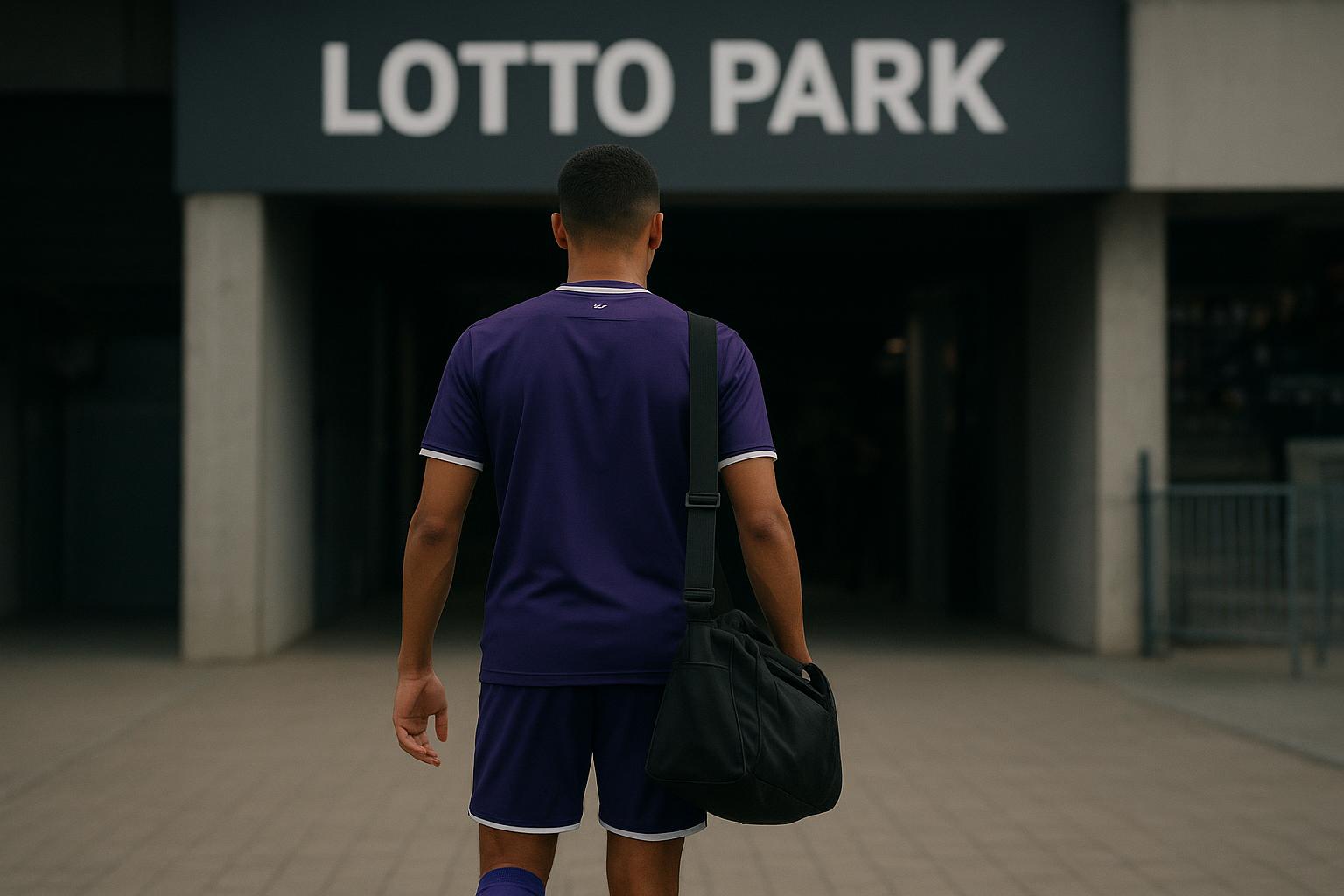 Sfeerbeeld in het Lotto Park bij RSC Anderlecht in de context van transfergeruchten rond Nathan De Cat