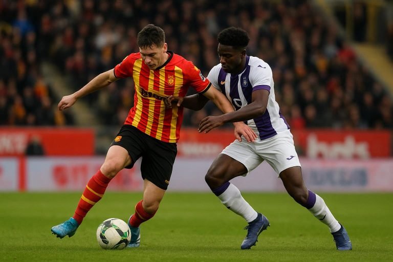 Spelmoment tijdens KV Mechelen tegen RSC Anderlecht in het stadion