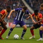 Spelers van RSC Anderlecht in actie tijdens KV Mechelen tegen Anderlecht