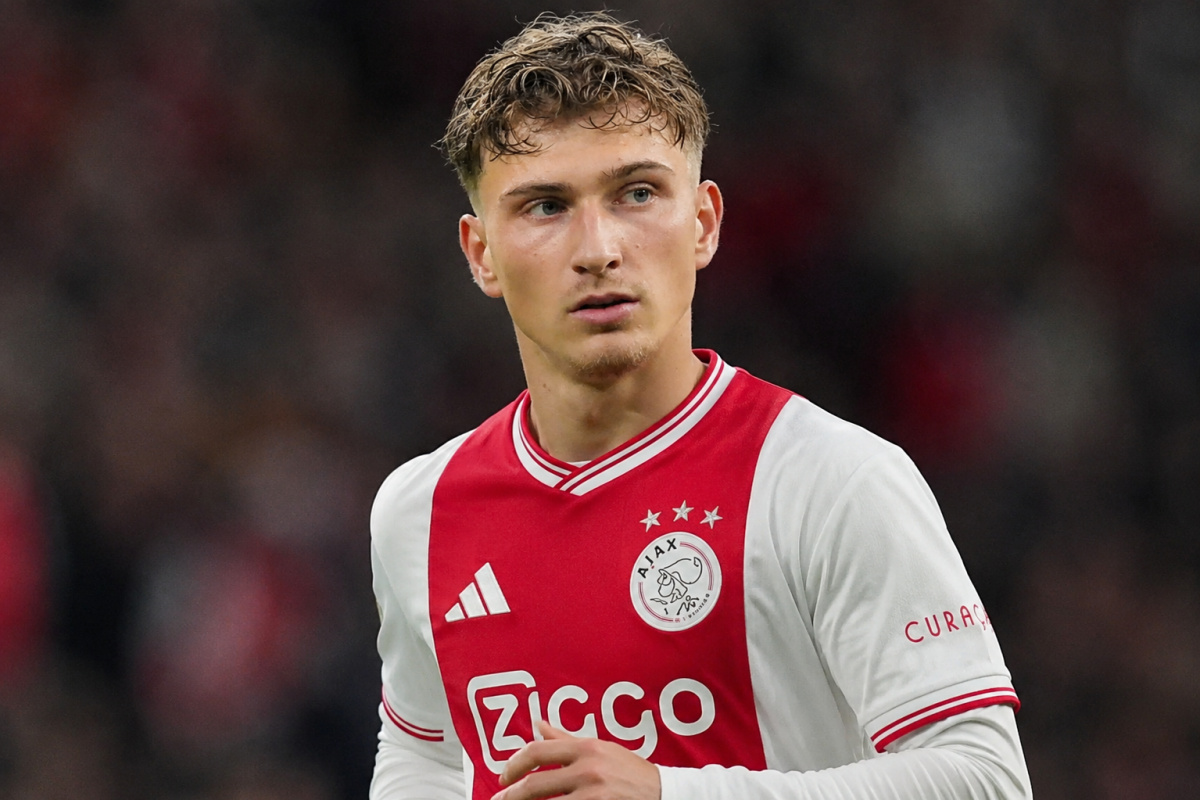 Mika Godts bij Ajax