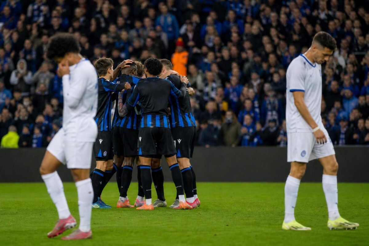 Matchbeeld na de zware nederlaag van KAA Gent op het veld van Club Brugge