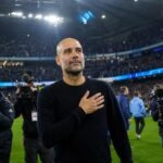 Pep Guardiola tijdens zijn emotionele afscheid bij Manchester City