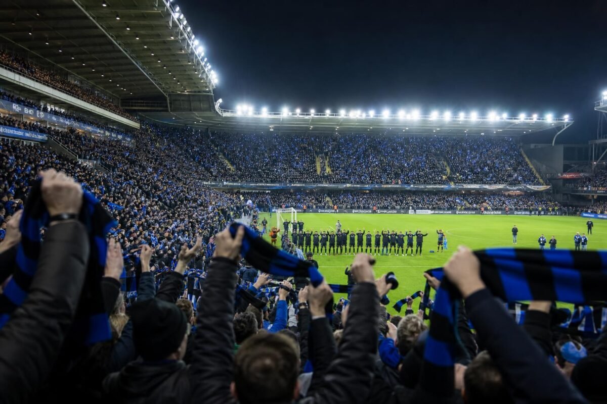 Club Brugge viert een overtuigende thuiszege in Jan Breydel na de 5-0 tegen KAA Gent