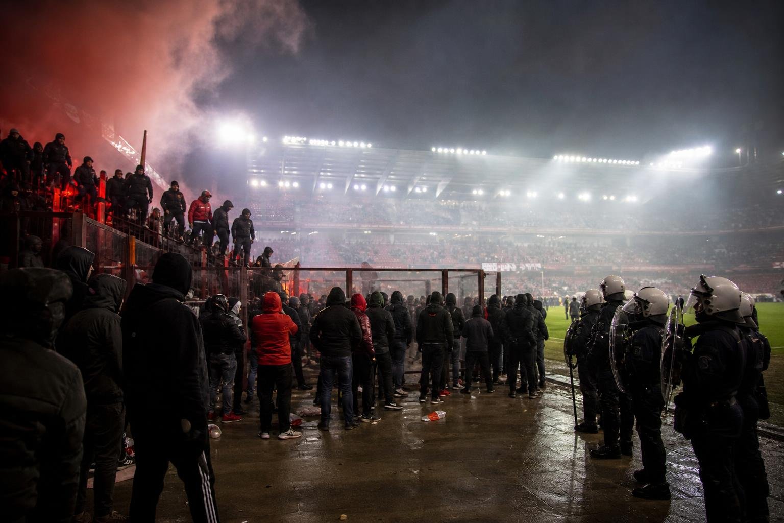 Gespannen sfeer rond de Waalse derby tussen Standard Luik en Sporting Charleroi