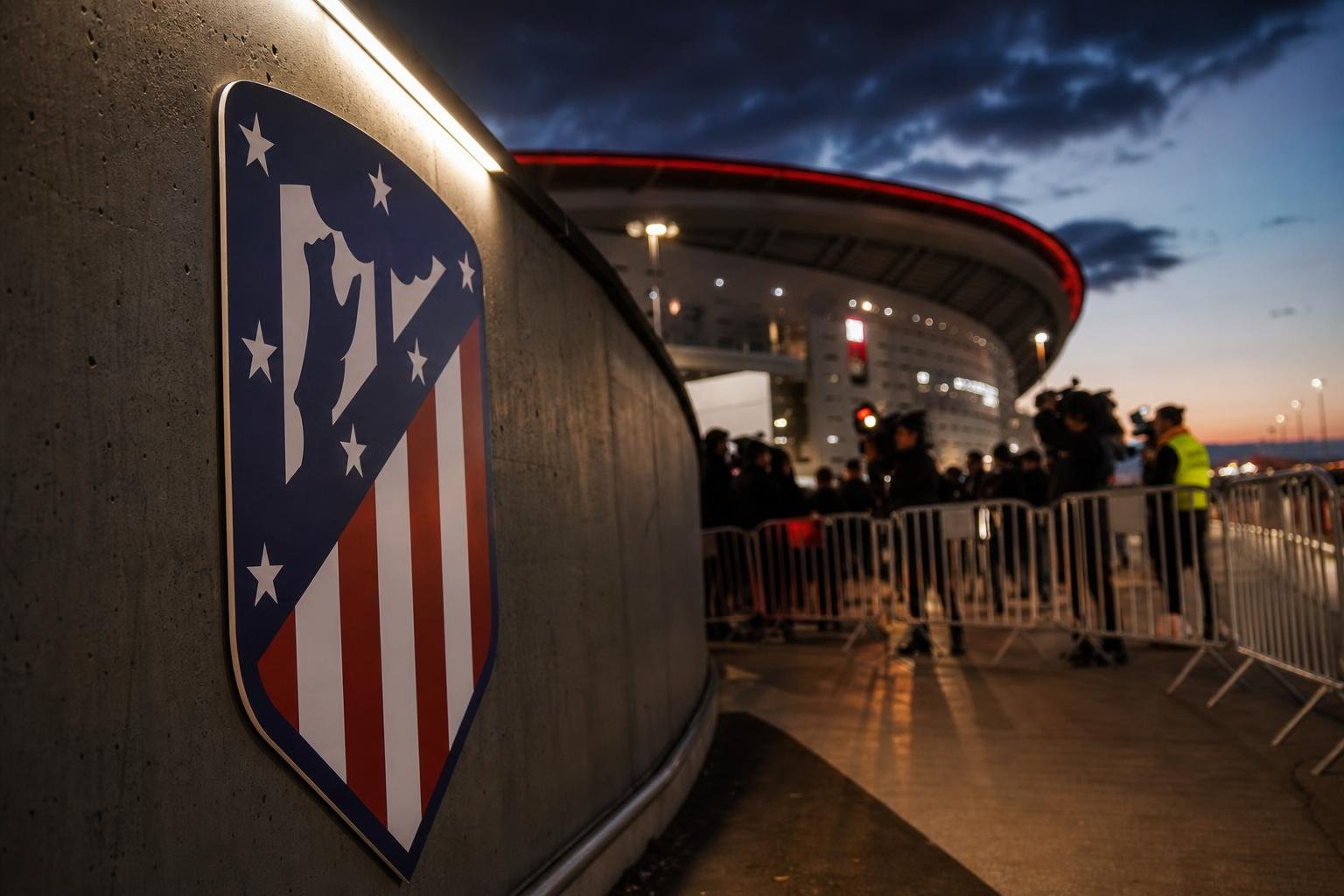 Transferdossier rond Julián Álvarez bij Atlético Madrid en FC Barcelona