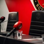 Perssetting in een voetbalstadion rond de overstap naar Feyenoord.