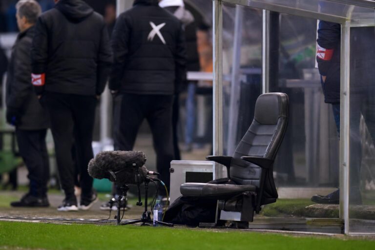 Lege trainerszone in Den Dreef na het afscheid van Felice Mazzu bij OH Leuven