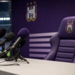 Gespannen perscontext rond de trainerszoektocht van Anderlecht