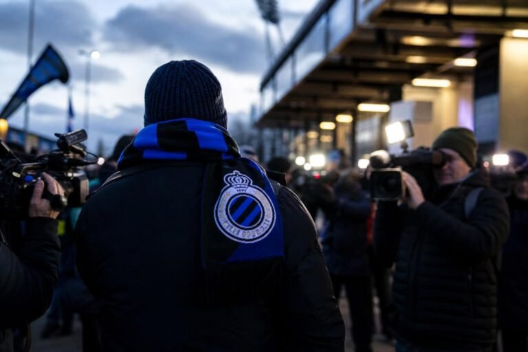 Transfercontext rond Club Brugge met focus op Jan Breydel en spanning rond de rechtsachterpositie