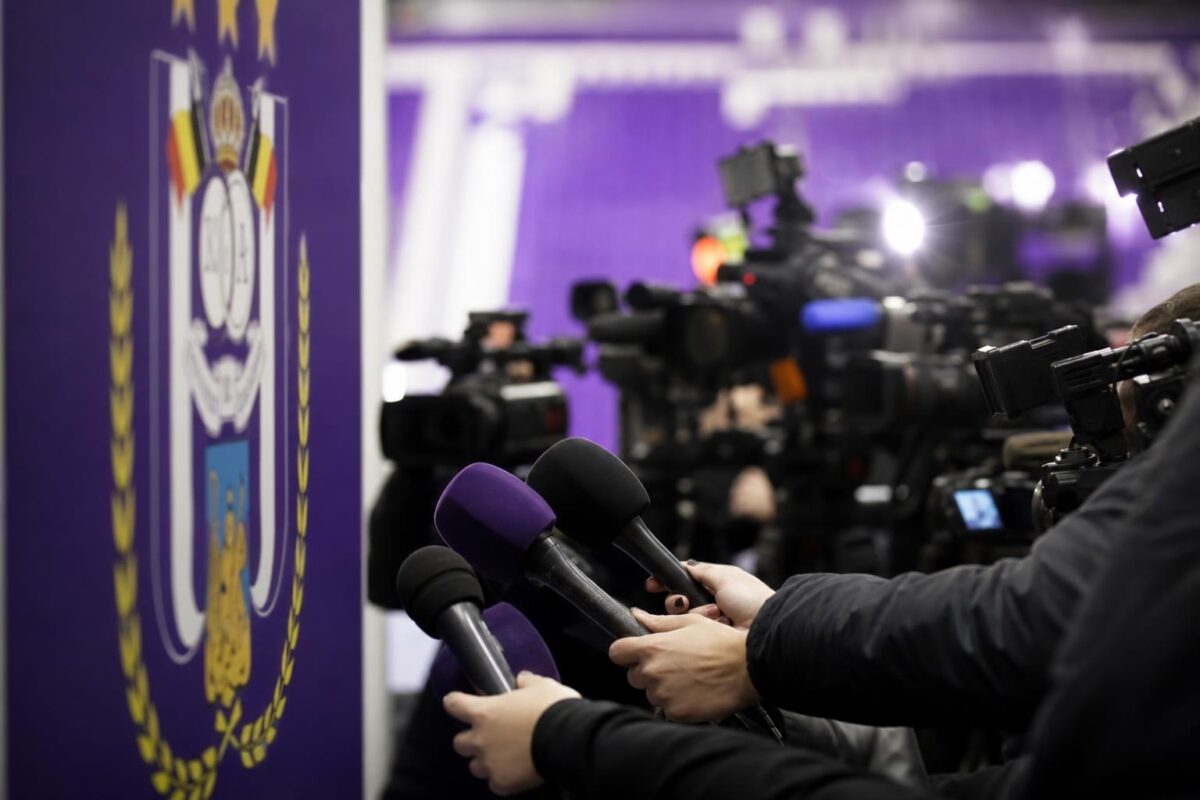 Tense perscontext rond Anderlecht-dossier zonder herkenbare gezichten