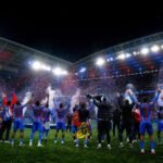 Crystal Palace viert de Conference League-winst in Leipzig in een stadion vol feeststemming