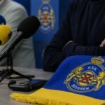 Persmoment rond de dubbelrol van Raphael Holzhauser bij KSK Beveren
