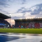 Stadionsfeer rond een zomers oefenduel tussen Club Brugge en Feyenoord.