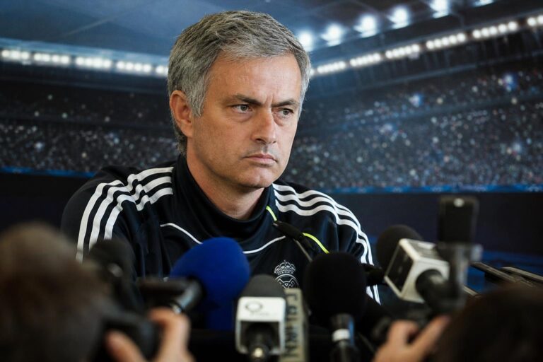 José Mourinho in een gespannen perscontext rond Real Madrid