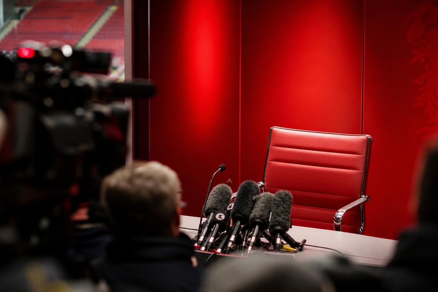 Persruimte in Liverpool-sfeer rond de zoektocht naar een nieuwe manager