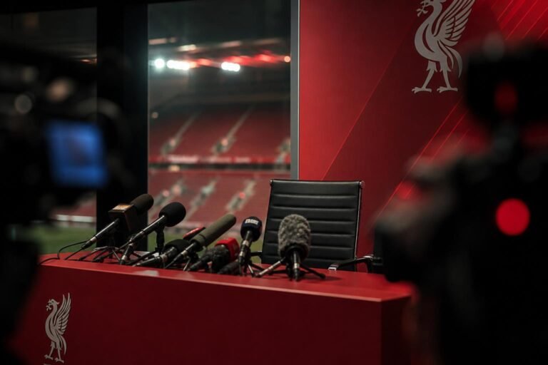 Gespannen perssfeer rond Liverpool na het vertrek van Arne Slot