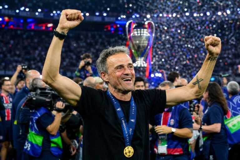 Luis Enrique viert met PSG de Champions League-triomf