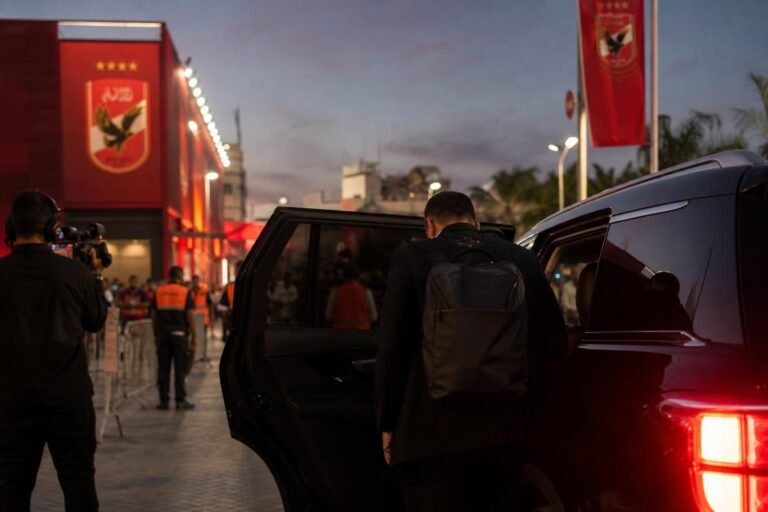 Transfercontext rond een mogelijk Al-Ahly-avontuur voor Mark van Bommel