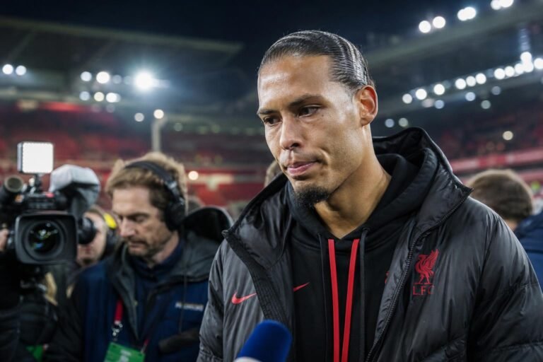 Virgil van Dijk in een gespannen Liverpool-context na het vertrek van Arne Slot