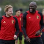 Kevin De Bruyne en Romelu Lukaku tijdens een training van de Rode Duivels.