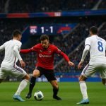 Sfeerbeeld uit het stadion bij Olympique Lyon tegen Stade Rennes