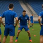 Defensiespelers van KRC Genk op het trainingsveld tijdens een drukke transferzomer