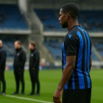 Carlos Forbs in actie bij Club Brugge tijdens de Champions’ Play-offs