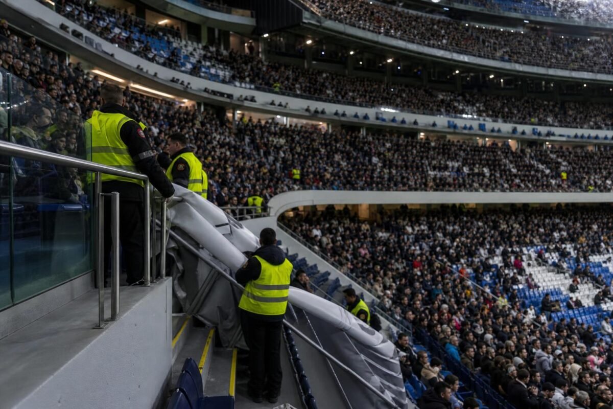 Sfeerbeeld in het Bernabéu tijdens Real Madrid tegen Real Oviedo