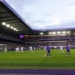 Spelers van RSC Anderlecht op het veld tijdens een wedstrijdmoment in het Lotto Park