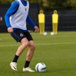 Aleksandar Stankovic in Club Brugge-context op training, met focus op transfersfeer