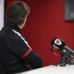 Sfeerbeeld rond Royal Antwerp FC met focus op de trainerssituatie