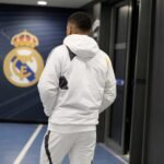 Dani Carvajal in Real Madrid-tenue tijdens een trainingsmoment