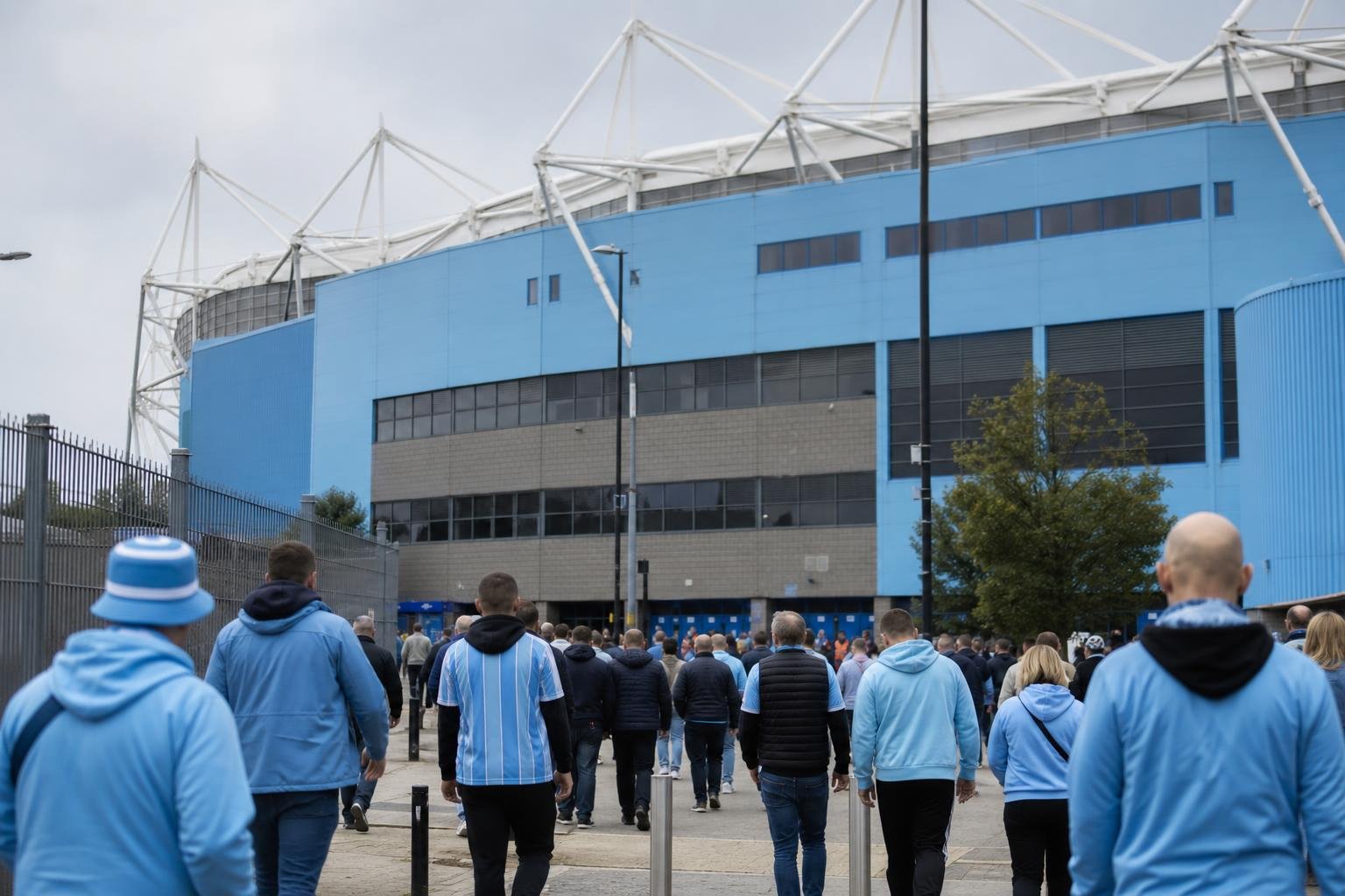 Sfeerbeeld rond het stadion van Coventry City zonder herkenbare gezichten