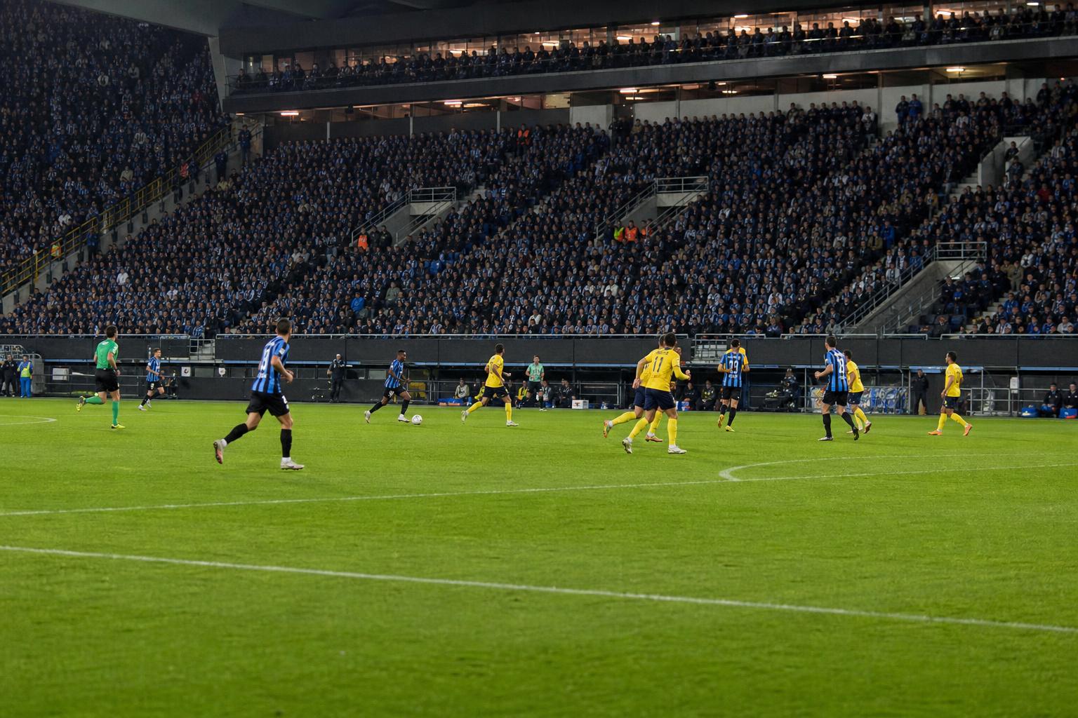 Sfeerbeeld in het Jan Breydelstadion tijdens Club Brugge tegen Union, zonder herkenbare gezichten.
