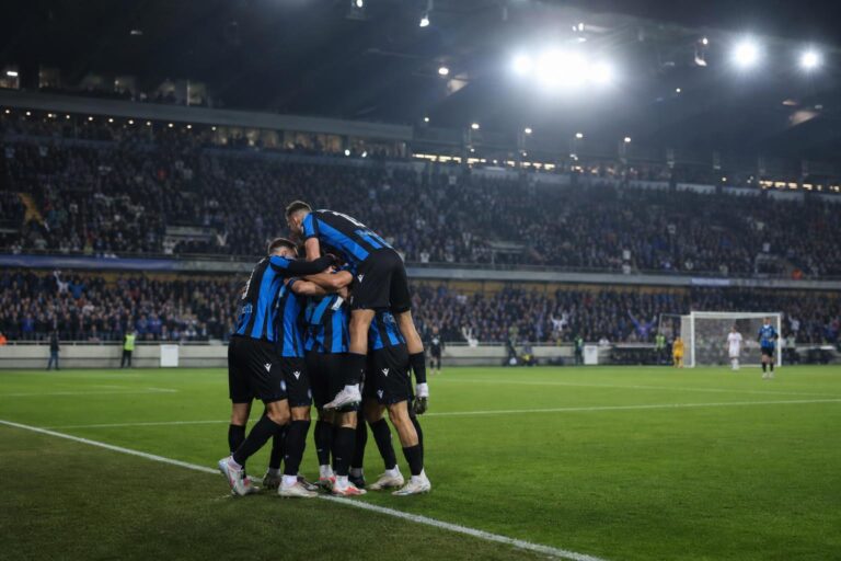 Spelers van Club Brugge vieren een doelpunt in de Champions' Play-Offs
